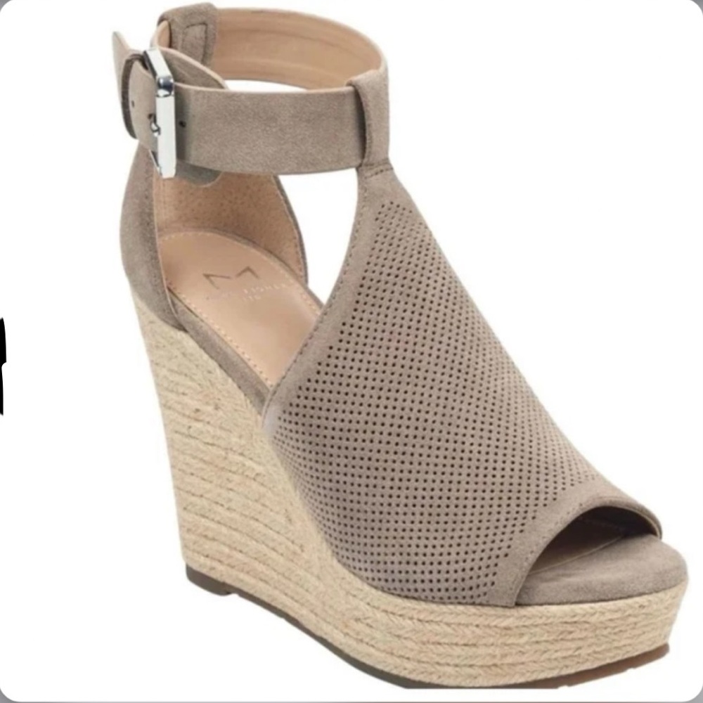Marc Fisher Esparadille wedges
